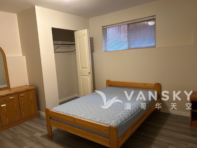 251116143049_Room 1.jpg